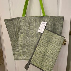 NWT Manaola Wailani Tote with Clutch